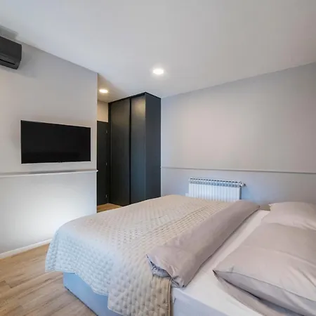 Imperial Apartment P, 2Nd Floor Zagreb Exterior photo