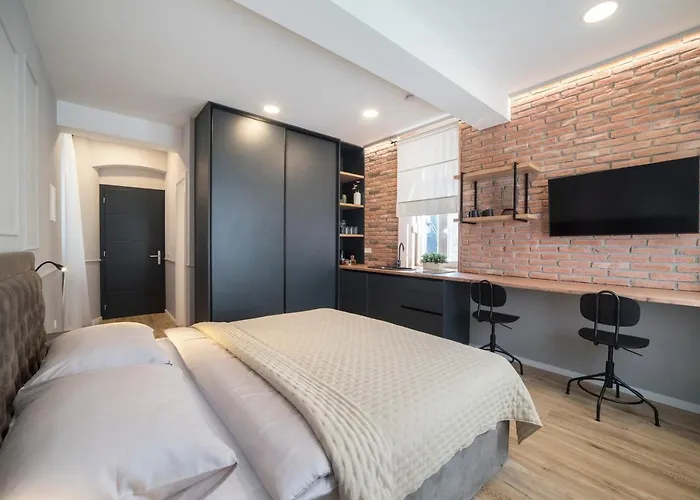 Imperial Apartment P, 2Nd Floor