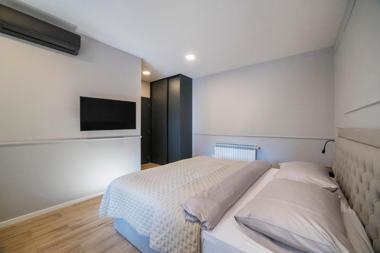 Imperial P, 2nd Floor Apartment