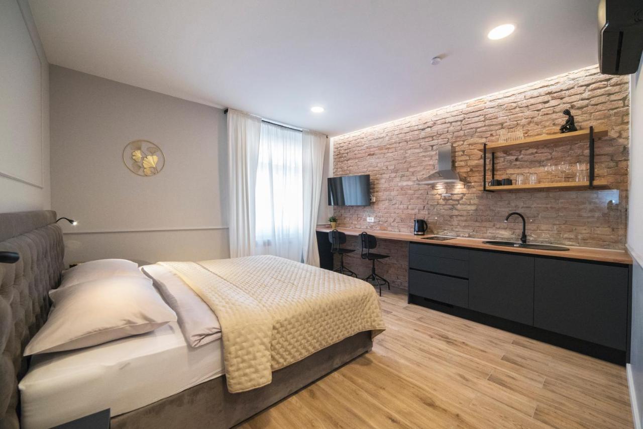 Imperial P, 2nd Floor Apartment Zagreb